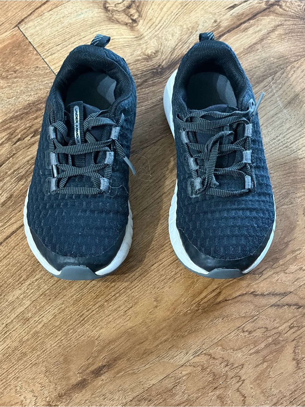 UNDER ARMOUR Kids Black Athletic Sneakers - Lightweight Comfort size US 12.5